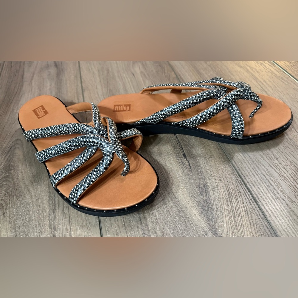 FitFlop Barely Dotted-Snake Sandals. NWOT - Picture 2 of 8